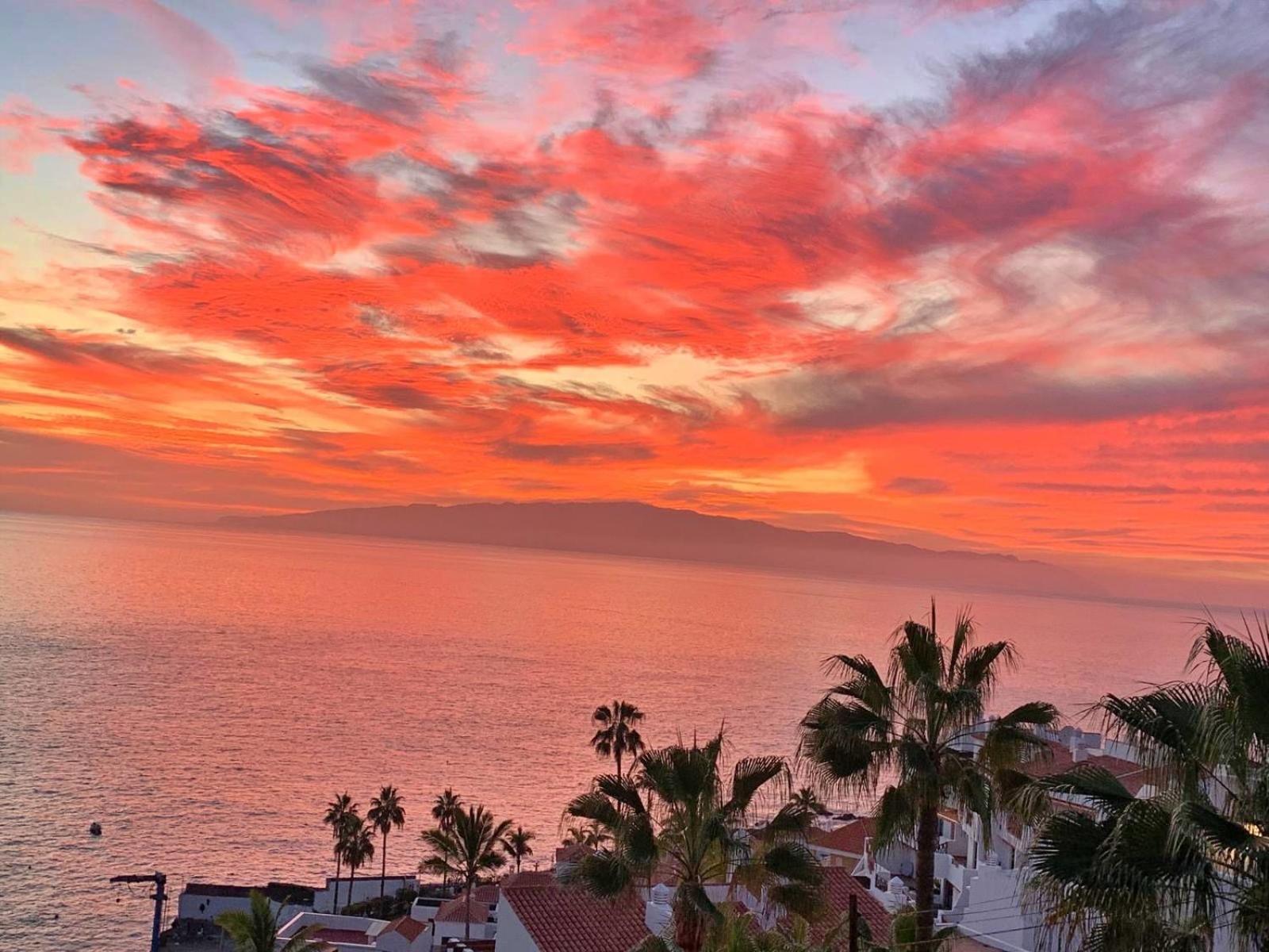 Sunset Bay Puerto de Santiago (Tenerife)